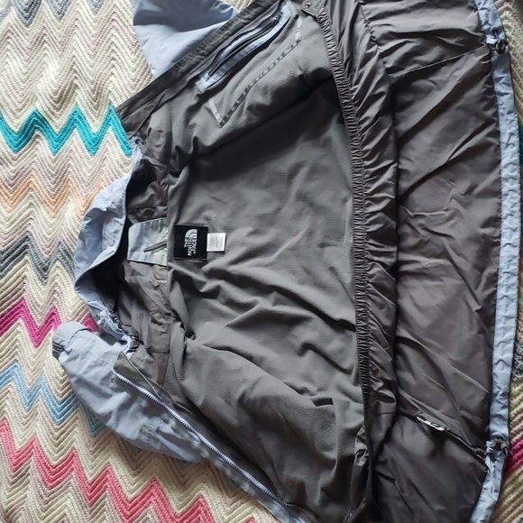 North Face women's Blue Hyvent Vented Hooded Rain Snow Skirt Lined Jacket medium - Picture 9 of 16